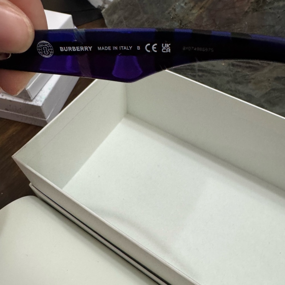 Burberry Purple and Black Sunglasses Used w case - Picture 4 of 10